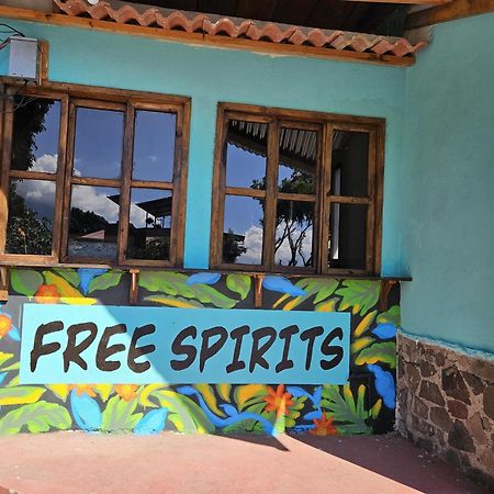 Отель Free Spirits Сан-Маркос-ла-Лагуна Экстерьер фото