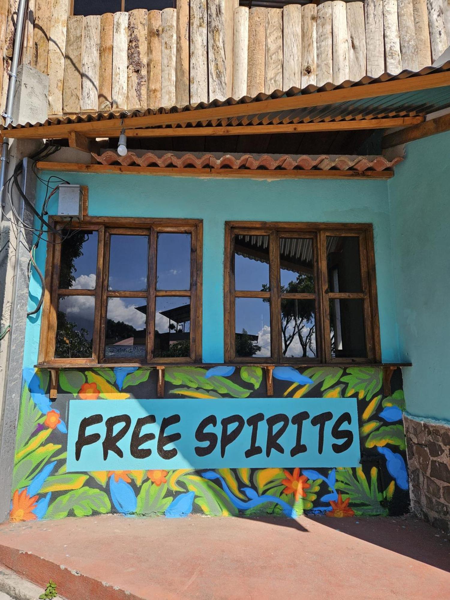 Отель Free Spirits Сан-Маркос-ла-Лагуна Экстерьер фото